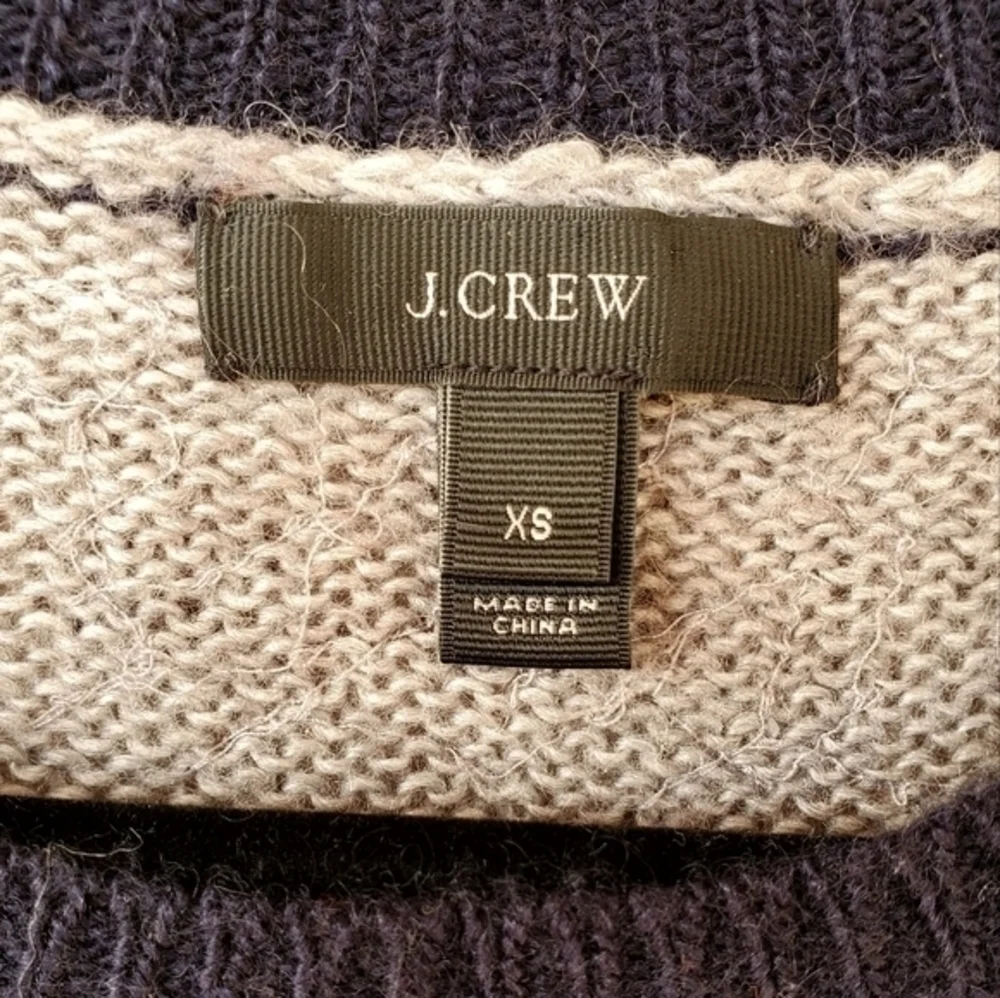 J. Crew Sweater Gray Crew Neck Sequins Size XS Preowned‎